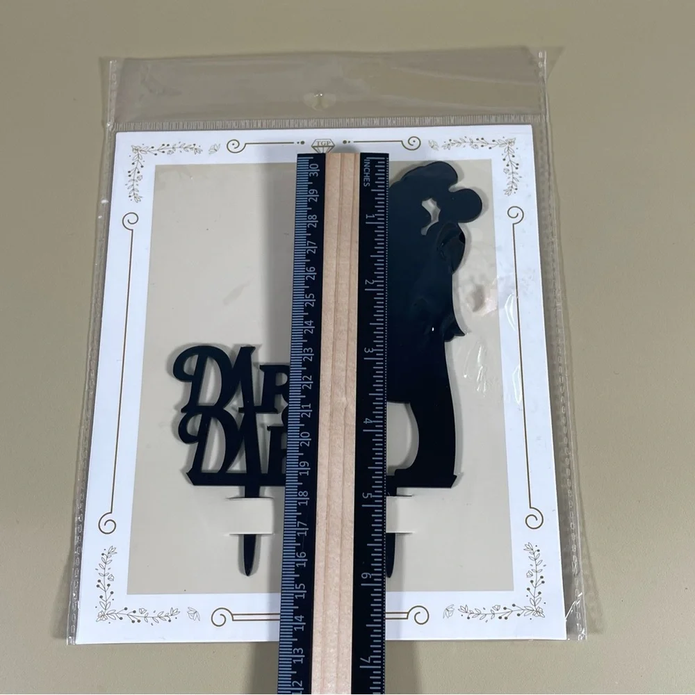 NWT Mr & Mrs Kissing Couple Silhouette Acrylic Cake Topper